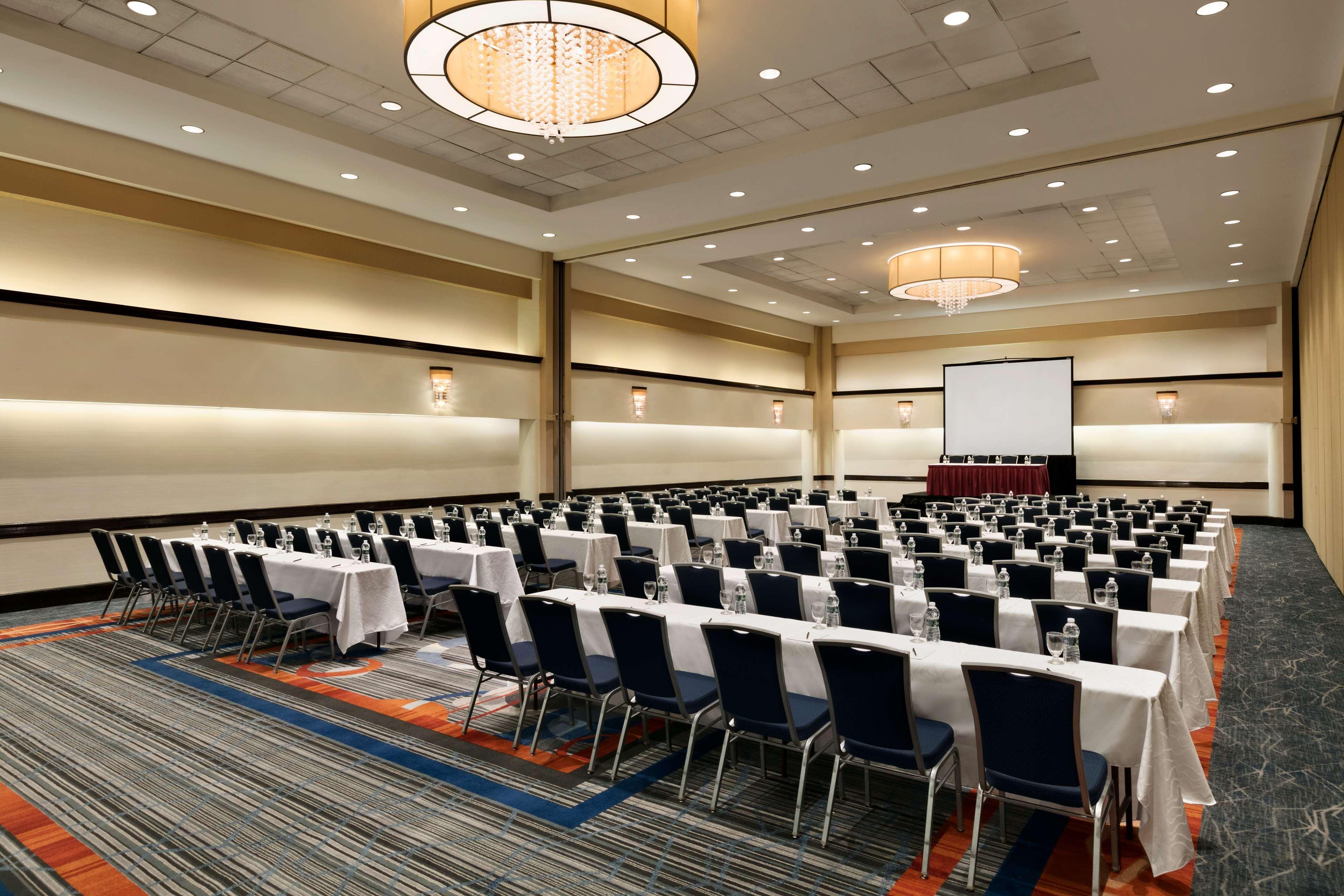 Hilton Long Island/Huntington Hotel Melville Luaran gambar