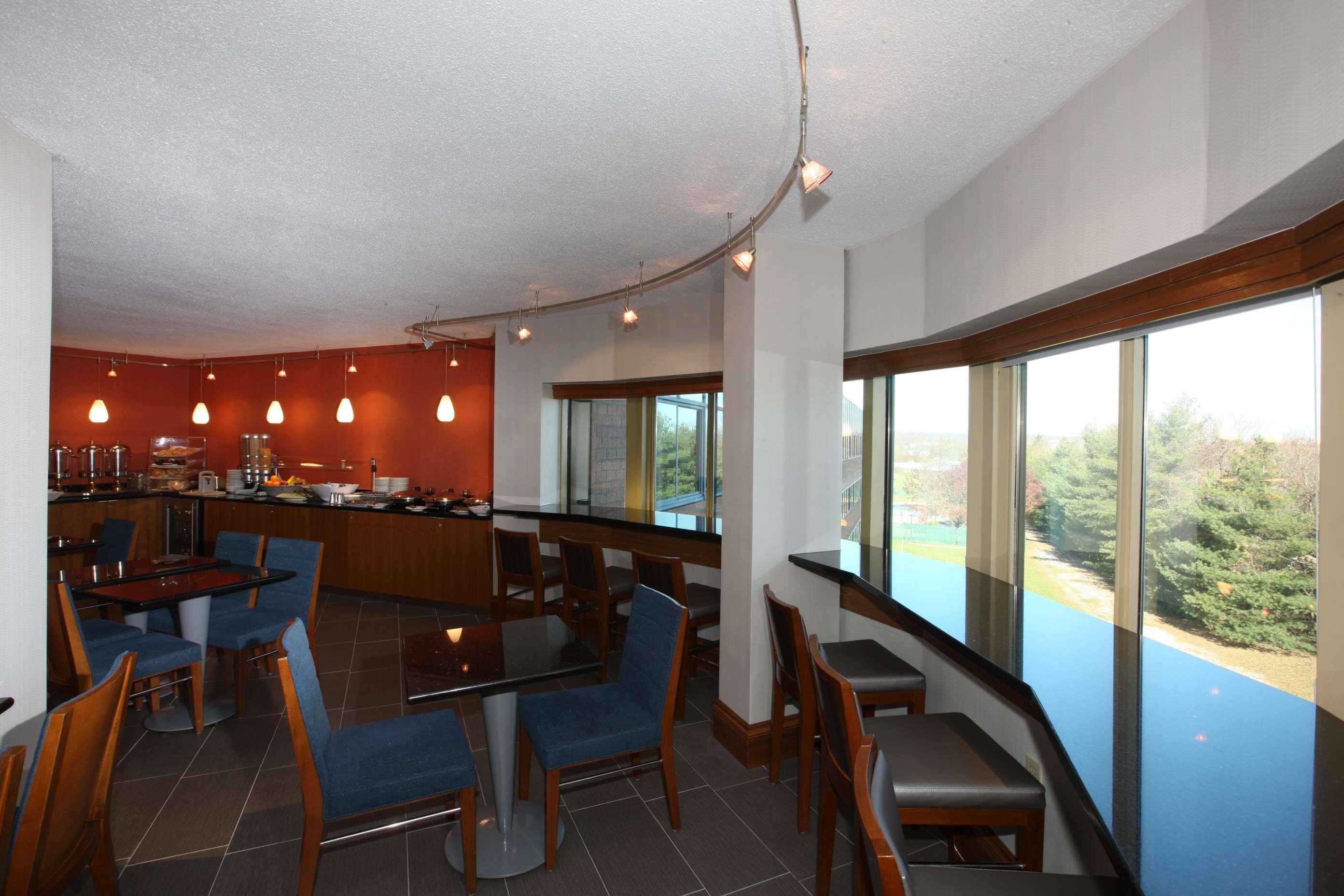 Hilton Long Island/Huntington Hotel Melville Restoran gambar